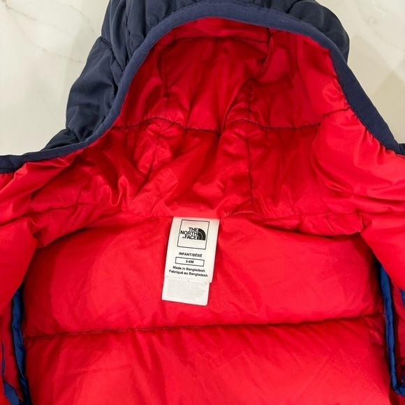 The North Face Nuptse Hooded Down Jacket Red Blue infant 3-6 months - Picture 13 of 14